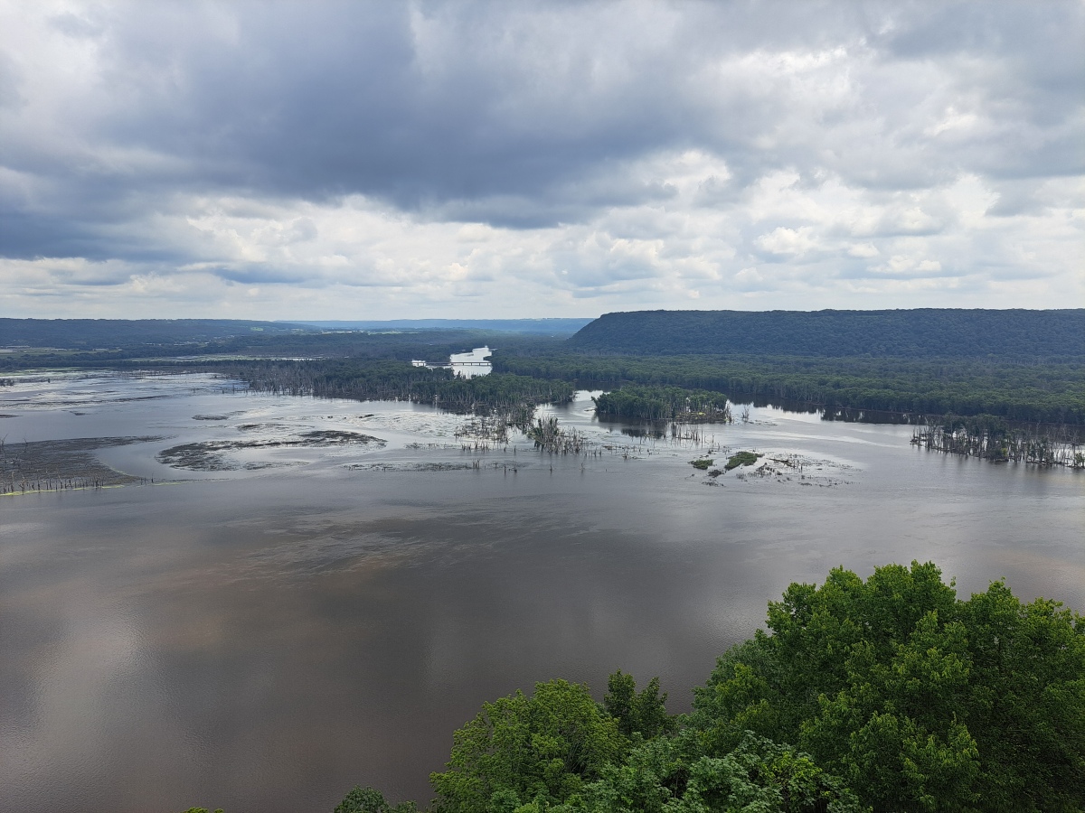 Click for the gallery page to add comments and vote (PID:275276) Pikes Peak State Park Effigy Mounds