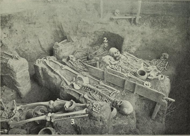 Old photo of excavation from 