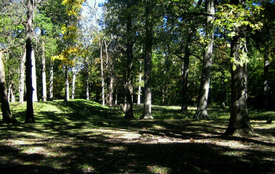 Mounds (Indiana) - Earthwork B