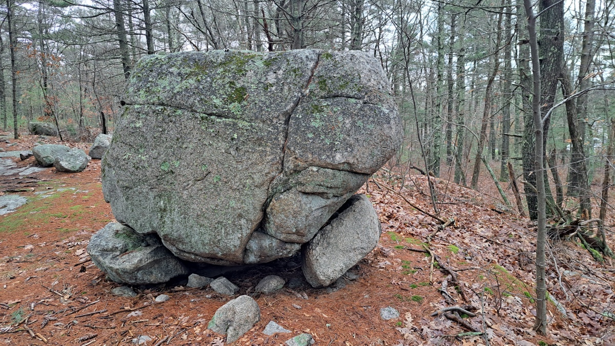 Click for the gallery page to add comments and vote (PID:253390) Foxborough Perched Boulder (2)
