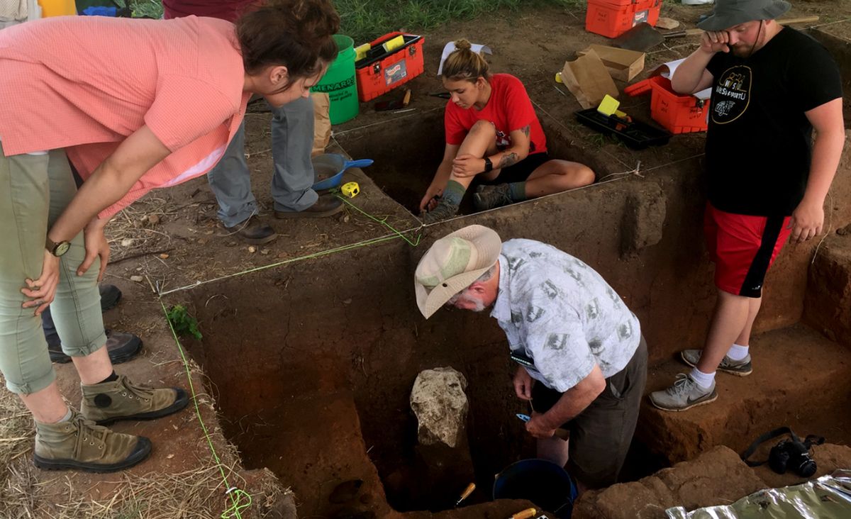 Professor Donald Blakeslee in one of the pits being excavated in Arkansas City, Kansas. 

Photo Credit: David Kelly
