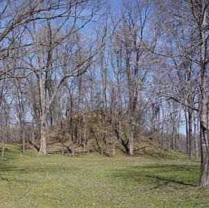 
The Mound today.
  
Photo courtesy Dr Greg Little, author of the Illustrated Encyclopedia of Native American Indian Mounds & Earthworks (2016). 
