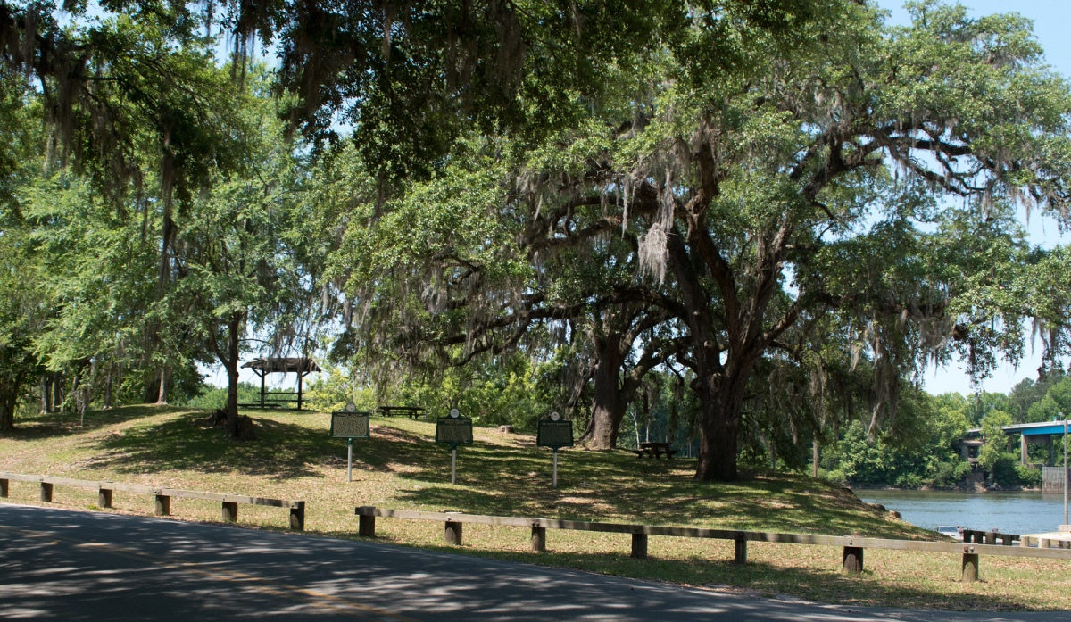 Chattahoochee Landing Mound Group Artificial Mound The Megalithic