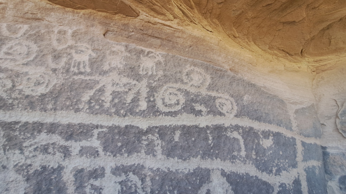Ismay Rock Shelter Petroglyphs