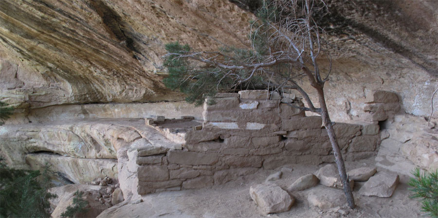 Click for the gallery page to add comments and vote (PID:98881) Mesa Verde - Petroglyph Pt. Trail Cliff Dwelling