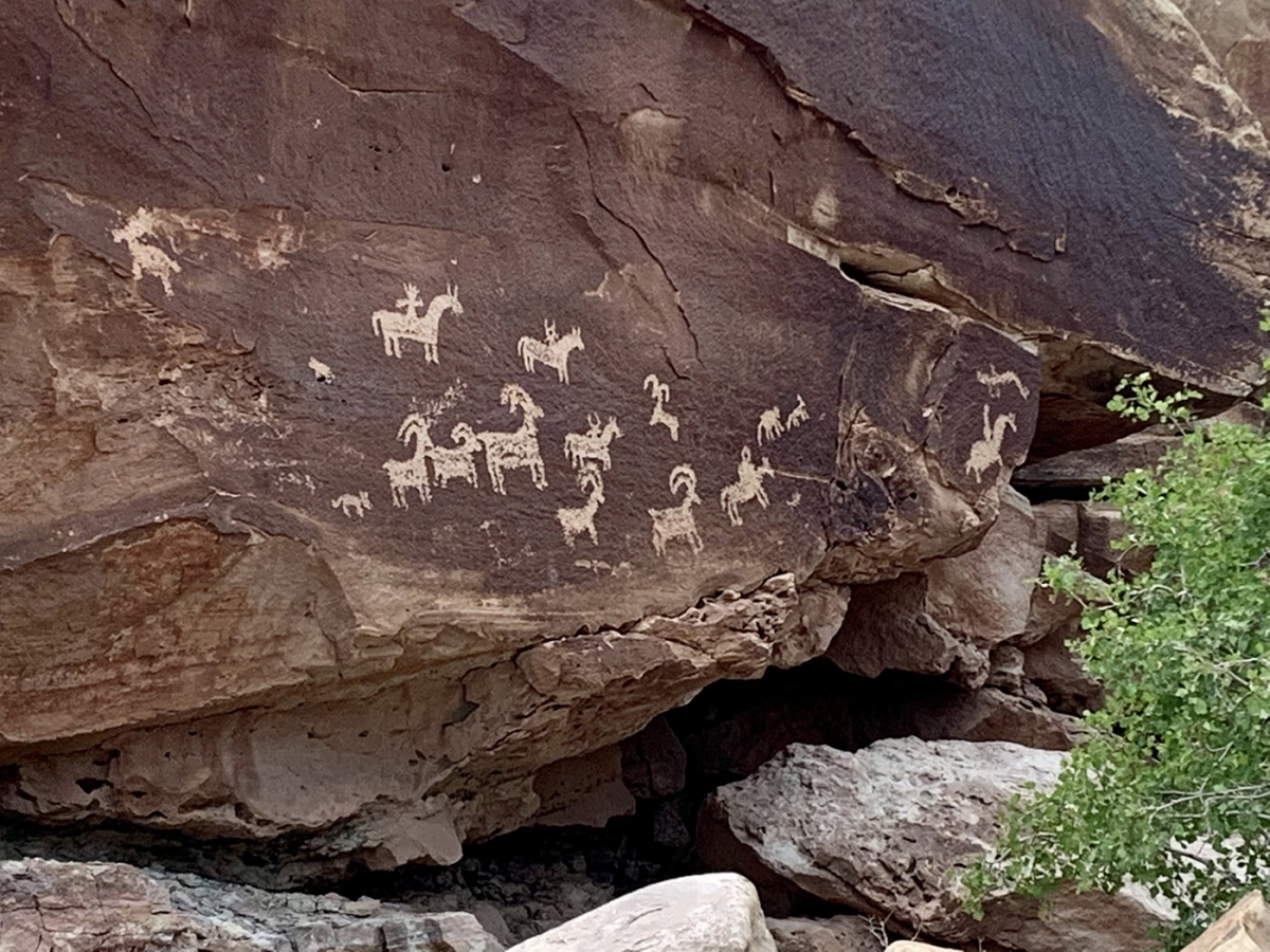 Wolf Ranch Petroglyphs