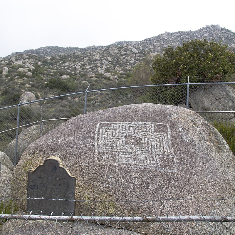 The Hemet maze stone with California landmark plaque.  Wiki: (Devin Sean Cooper) 