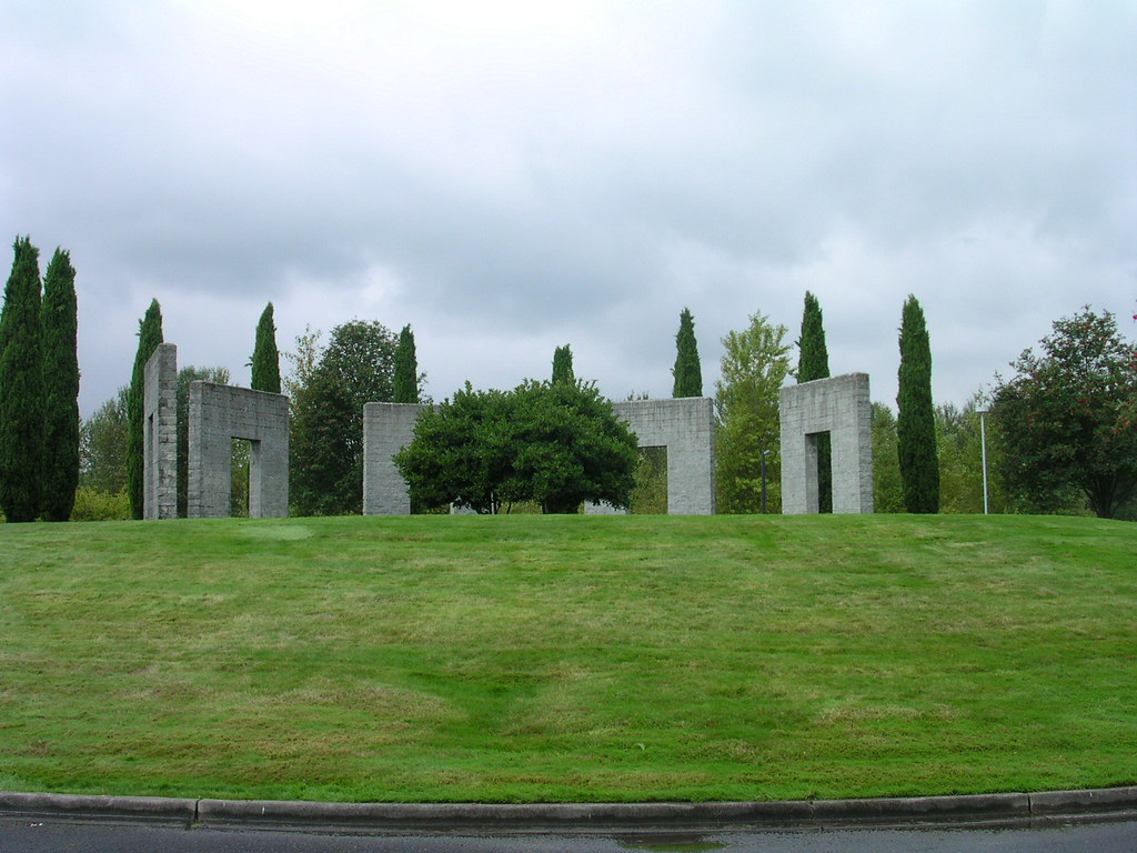 Renton Office Plaza Stonehenge