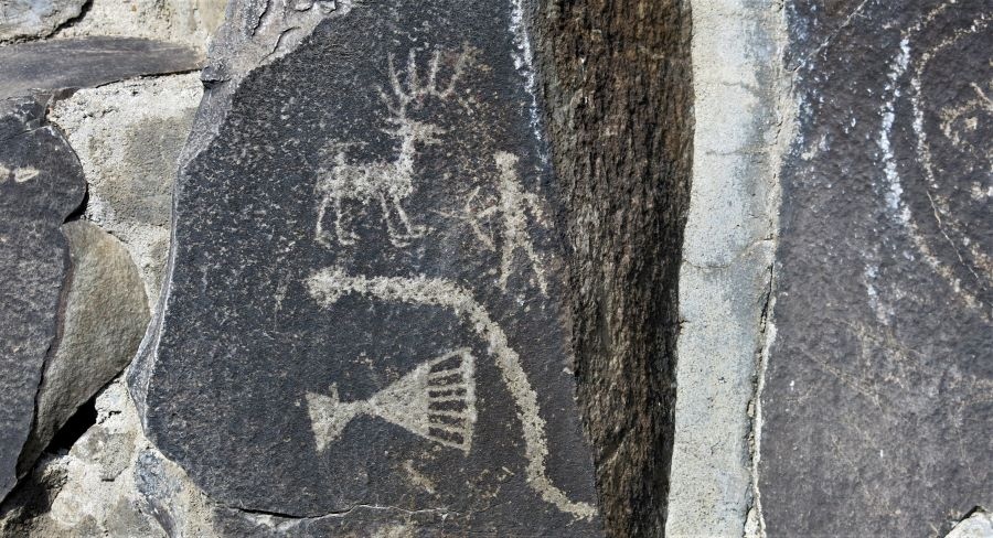 Click for full size image of Vantage Petroglyphs (PID:209916) Vantage Petroglyphs