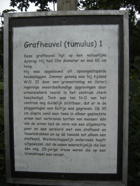 Click for full size image of Grafheuvels Hoogeindse Bergen (PID:22417) Grafheuvels Hoogeindse Bergen