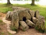 Oppagne Dolmen submitted by madcat