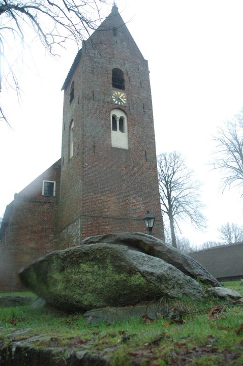 Click for the gallery page to add comments and vote (PID:12553) Norg Kerk Hunebed