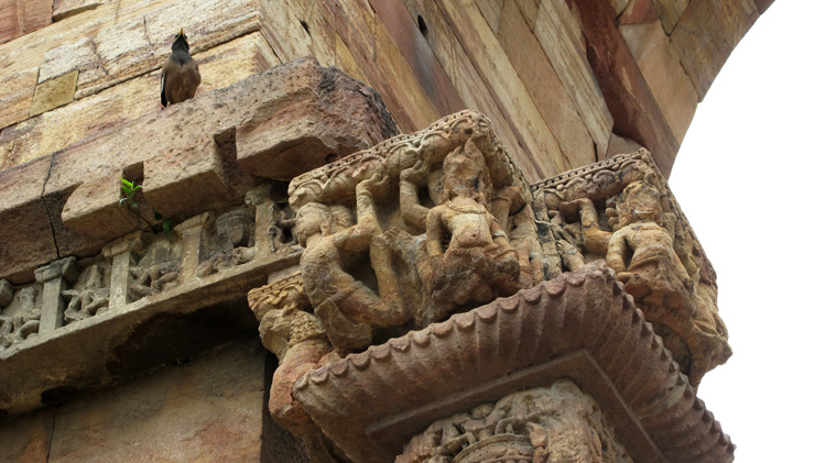 Click for full size image of Qutab Minar Complex (PID:82820) Qutab Minar Complex