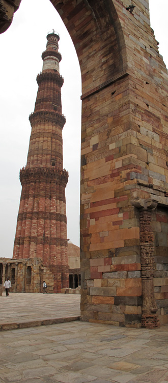 Click for full size image of Qutab Minar Complex (PID:82821) Qutab Minar Complex