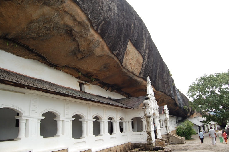 Click for the gallery page to add comments and vote (PID:136682) Dambula Cave temple