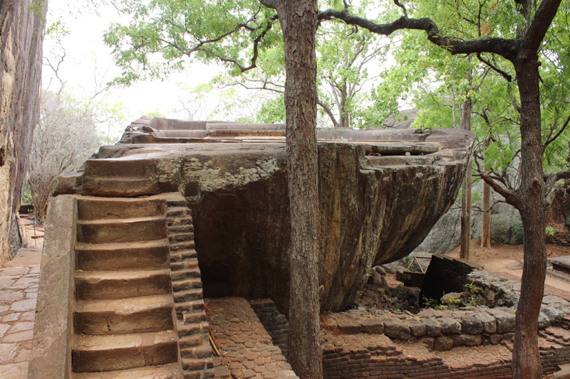 Kind of altar at the base of the Sigiriya rock.