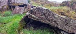 Gort na Binne wedge tomb - PID:257612