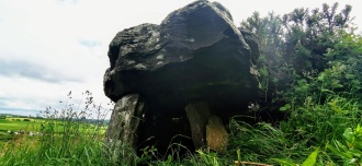 An Bhéillic wedge tomb - PID:228615