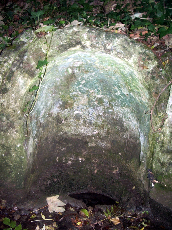 Close up of the smaller well, said to be good for sore eyes. Photographed 15th October 2005.