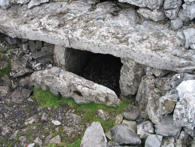 Click for the gallery page to add comments and vote (PID:49313) Carrowkeel Cairn G