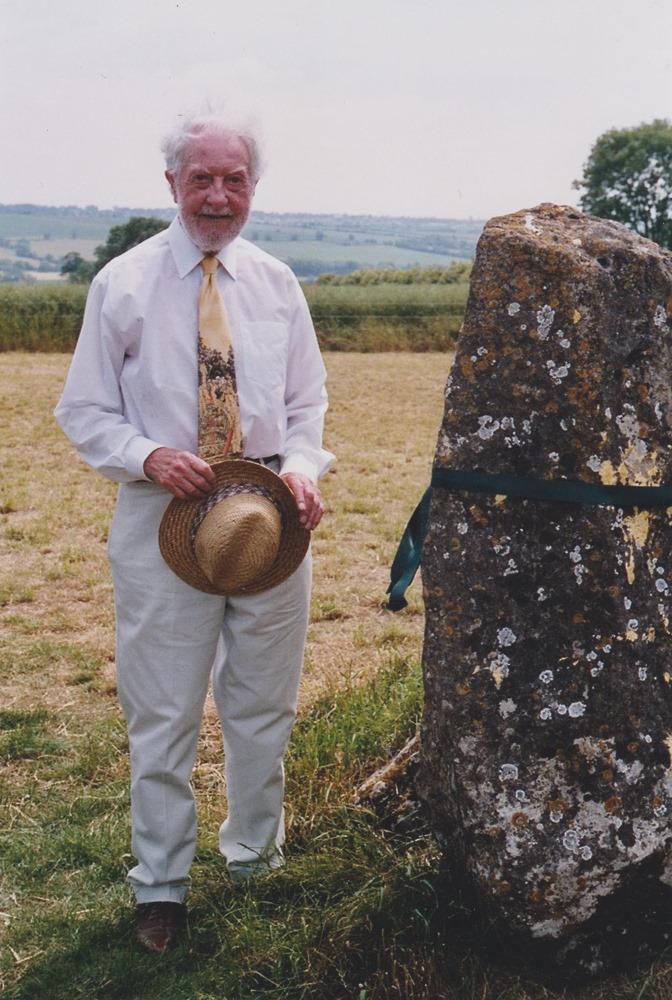 The late lovely Dr Aubrey Burl
In June 2005 Dr Burl kindly posed for this photograph at the 'entrance' to the King's Men, Rollright Stones.  Earlier he had officially opened the new footpath to the Whispering Knights.