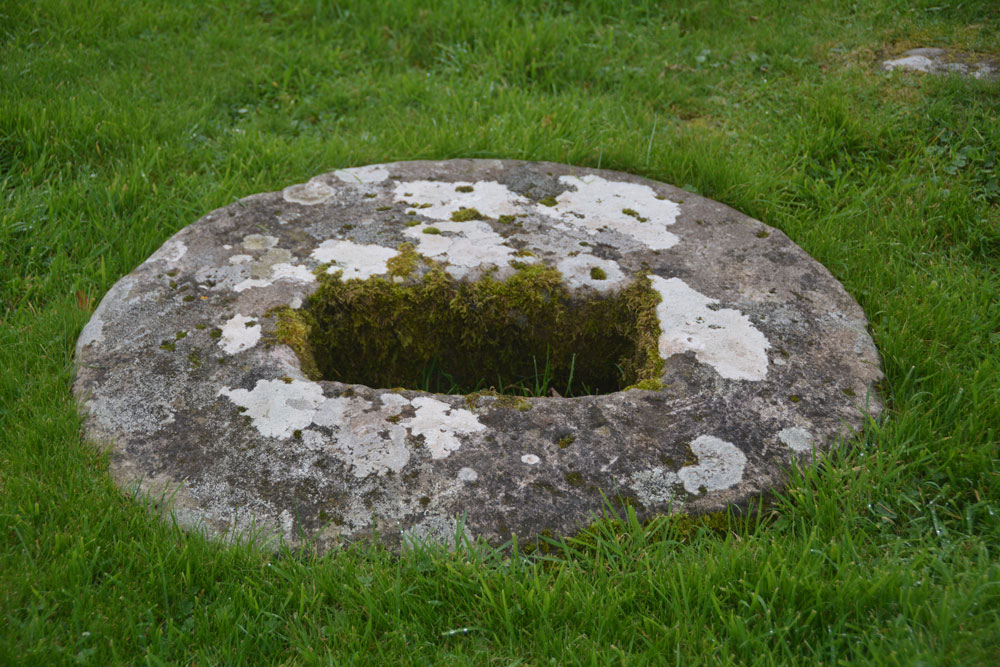 Click for the gallery page to add comments and vote (PID:172001) St Blane's Chapel (Isle of Bute)