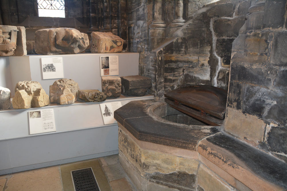 Click for the gallery page to add comments and vote (PID:188630) St Mungo's Well (Glasgow Cathedral)