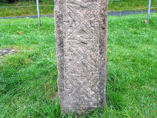 Click for the gallery page to add comments and vote (PID:36806) Maiden Stone (Aberdeenshire)