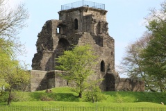 Crookston Castle - PID:304438