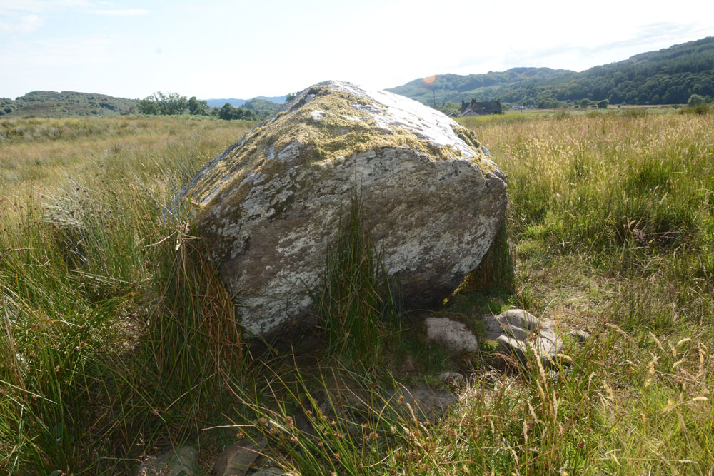 Click for the gallery page to add comments and vote (PID:184494) Leckuary Dolmen