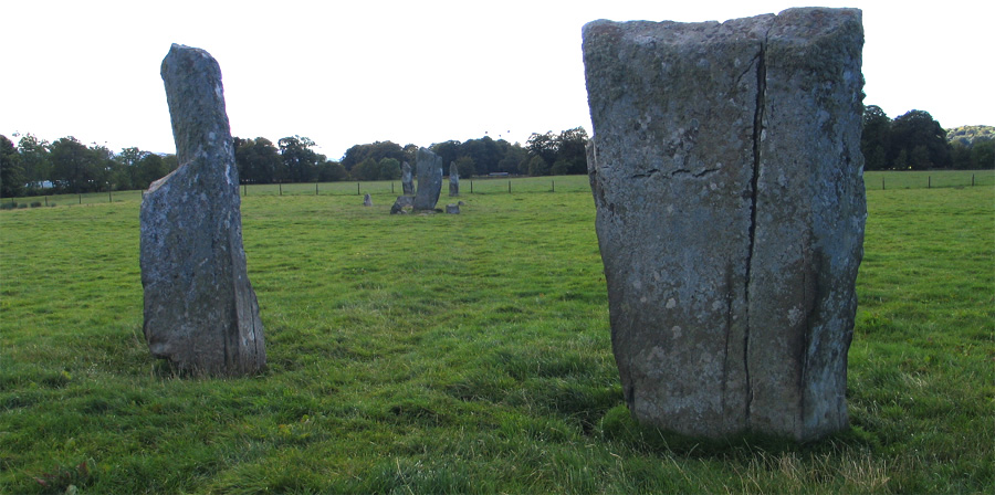 Click for the gallery page to add comments and vote (PID:103115) Nether Largie Stone Row