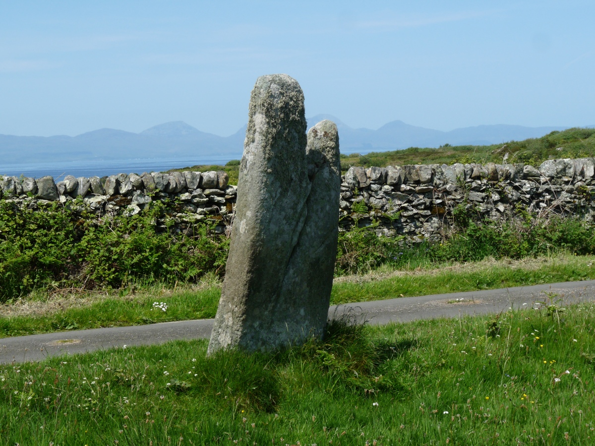 Click for the gallery page to add comments and vote (PID:258855) Tarbert (Gigha)