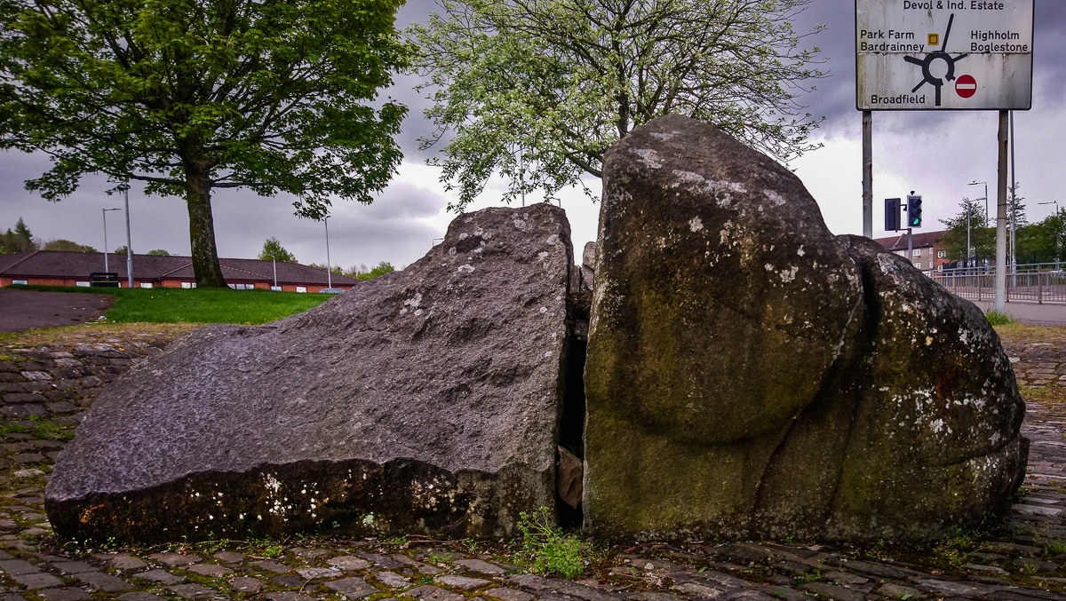 Click for full size image of Bogle Stane (PID:206643) Bogle Stane