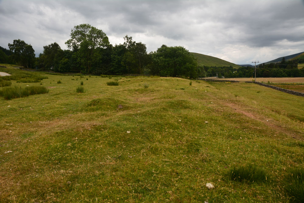 Click for the gallery page to add comments and vote (PID:184015) Patervan Cairn, Buildings
