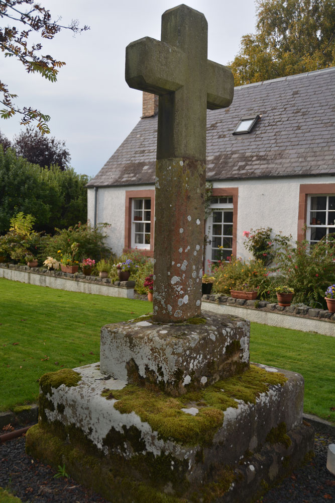 Click for the gallery page to add comments and vote (PID:171900) Maxton Burgh (St Boswells)