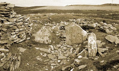 Click for the gallery page to add comments and vote (PID:47990) South Yarrows Chambered Cairn
