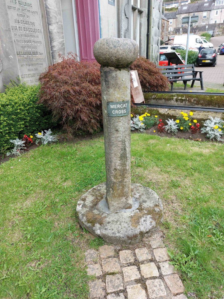 Click for the gallery page to add comments and vote (PID:277240) Langholm Market Cross