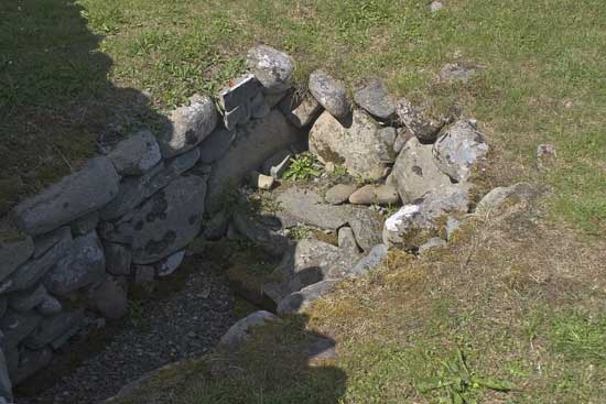Click for the gallery page to add comments and vote (PID:8045) Chapel Finian Well