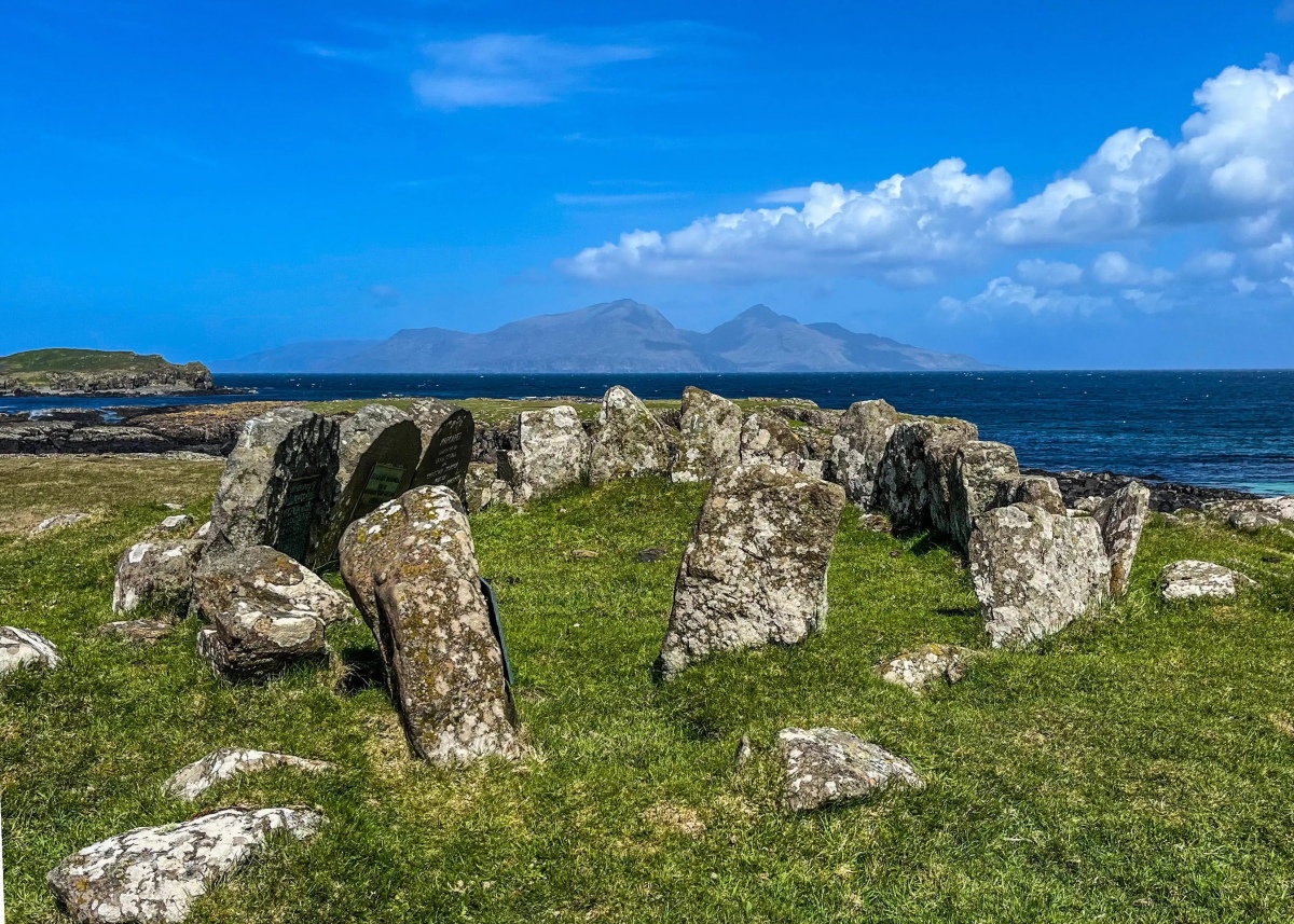 Aird nan Uan cairns