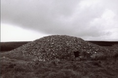 Grey Cairns of Camster : Long Cairn