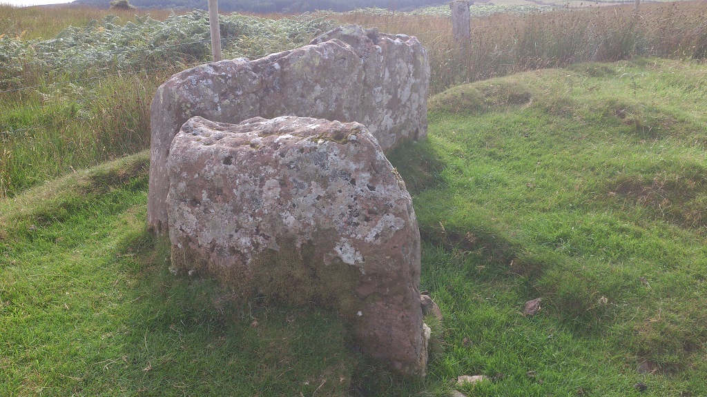 Moss farm chambered cairn