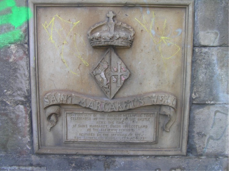 
The site of the well lies between the railway track and Edinburgh Castle.  It can be accessed on foot from the network of tracks that run both from the castle esplanade and from Princes Street Gardens.

