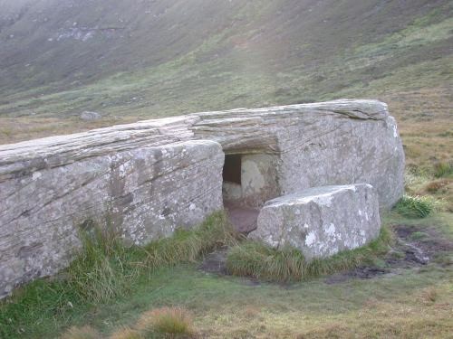 Click for the gallery page to add comments and vote (PID:742) Dwarfie Stane