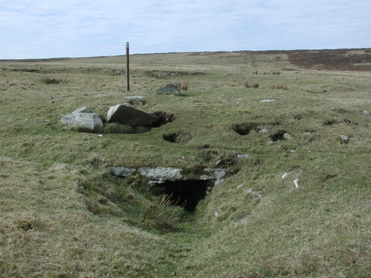 Huntersquoy Chambered Cairn