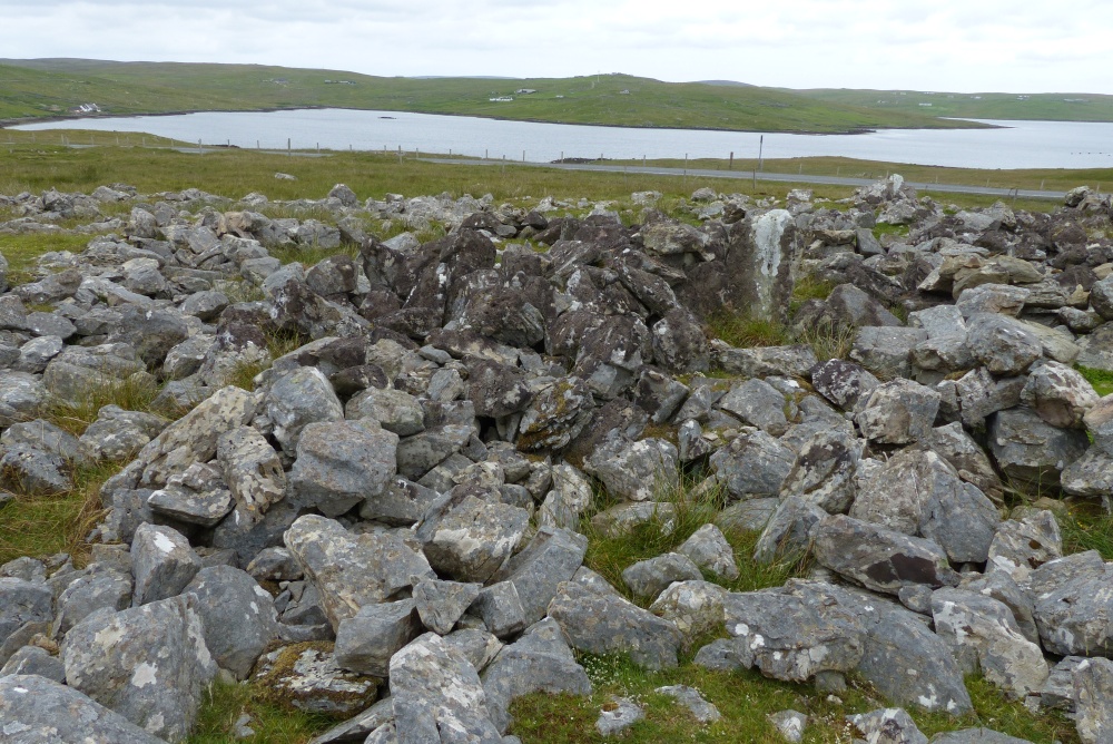 Click for the gallery page to add comments and vote (PID:122097) Gallow Hill chambered cairn