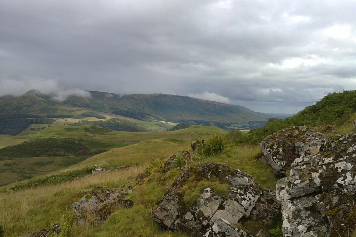 Quinloch Muir Hillfort, Stirling | Megalithic Portal