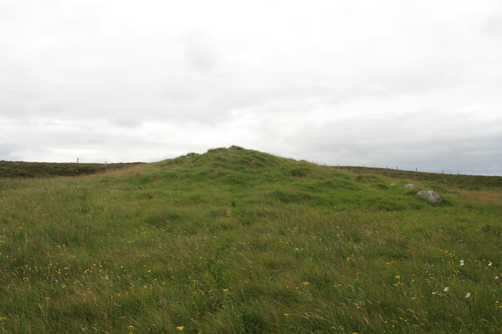 Click for full size image of Cairn 430m NW of Craonaval (PID:156921) Cairn 430m NW of Craonaval