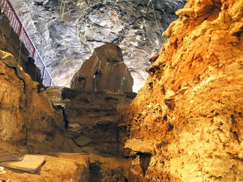 Click for the gallery page to add comments and vote (PID:88030) Wonderwerk Cave