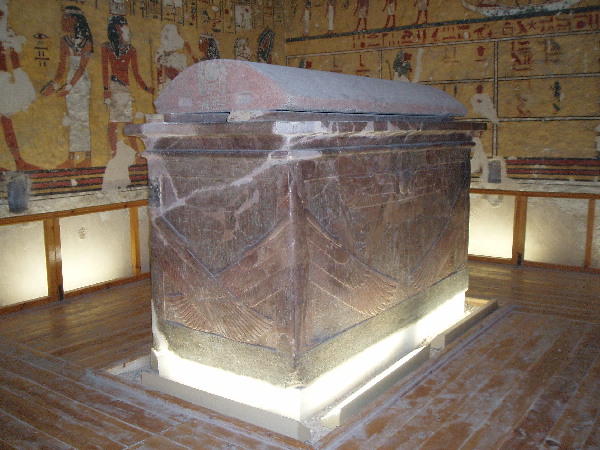 Tomb of Aye