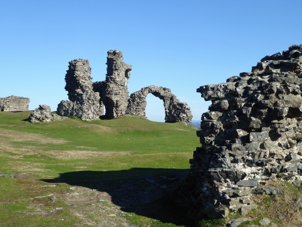 Click for the gallery page to add comments and vote (PID:204489) Dinas Bran
